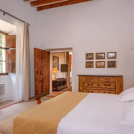 Son Grua - Adults Only *