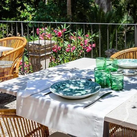 Son Grua - Adults Only